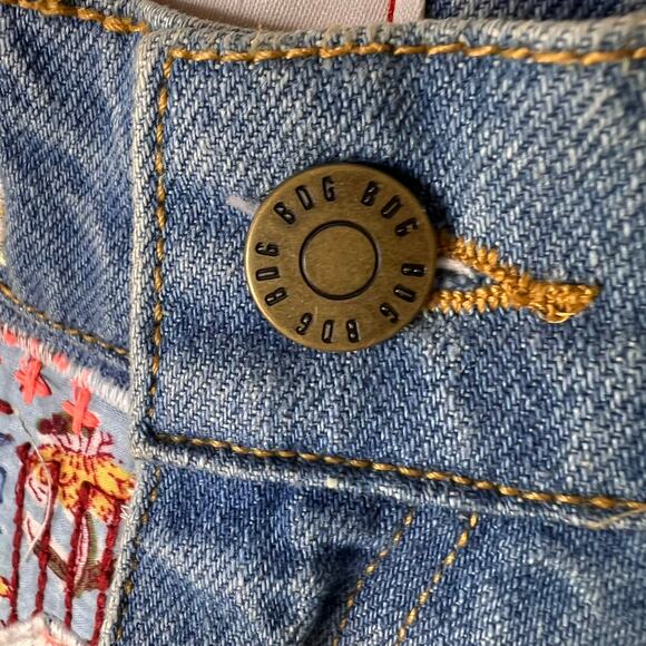 Urban Outfitters BDG Jeans Womens Size 24 Patchwork Flare Indigo Raw Hem Funky - Picture 10 of 16